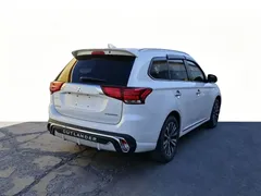 2021 Mitsubishi Outlander 2.0L 2WD 5-seat, белый — фото 4