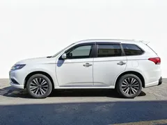 2021 Mitsubishi Outlander 2.0L 2WD 5-seat, белый — фото 6
