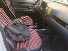 2021 Mitsubishi Outlander 2.0L 2WD 5-seat, белый — фото 8