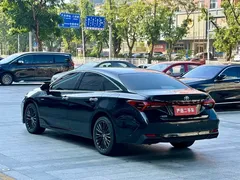 2019 Toyota Avalon Hybrid 2.5L Luxury, чёрный — фото 7