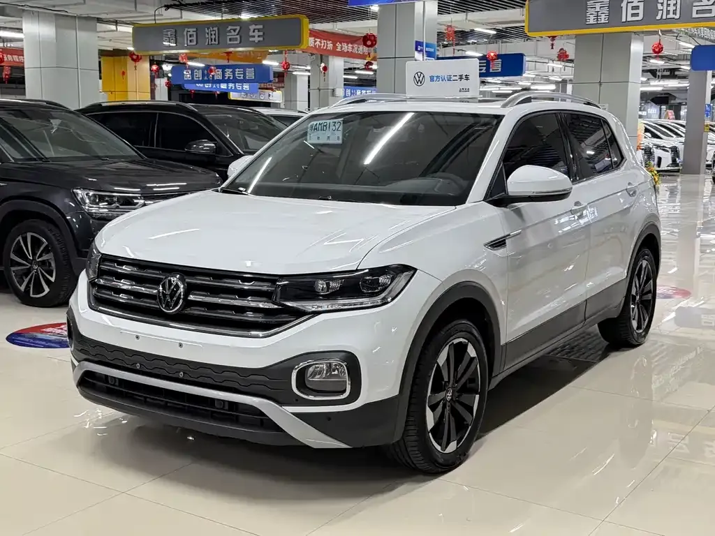 2021 Volkswagen Tacqua 1.5L AT