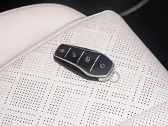 2025 BYD Yuan UP Smart Driving 401km Vitality — фото 9