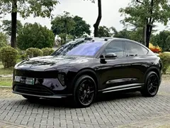 2024 Nio EC6 75kWh, чёрный — фото 1