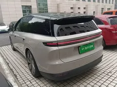 2025 Li Auto i8 Standard — фото 5