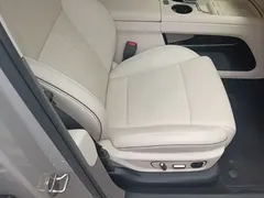 2025 Li Auto i8 Standard — фото 25