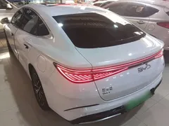 2023 BYD Seal PHEV 1.5L 121km Premium, белый — фото 5