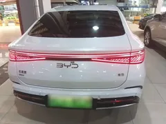 2023 BYD Seal PHEV 1.5L 121km Premium, белый — фото 6
