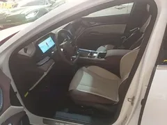 2023 BYD Seal PHEV 1.5L 121km Premium, белый — фото 15