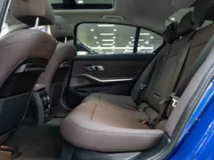 2021 BMW 3 Series 320Li M Sport Package, синий — фото 16