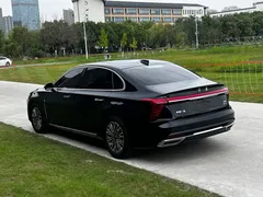 2023 Hongqi H5 1.5T DCT, чёрный — фото 12