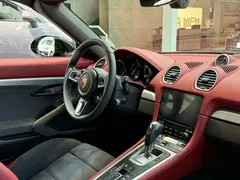 2022 Porsche 718 Spyder 2.0T, чёрный — фото 4