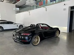 2022 Porsche 718 Spyder 2.0T, чёрный — фото 11