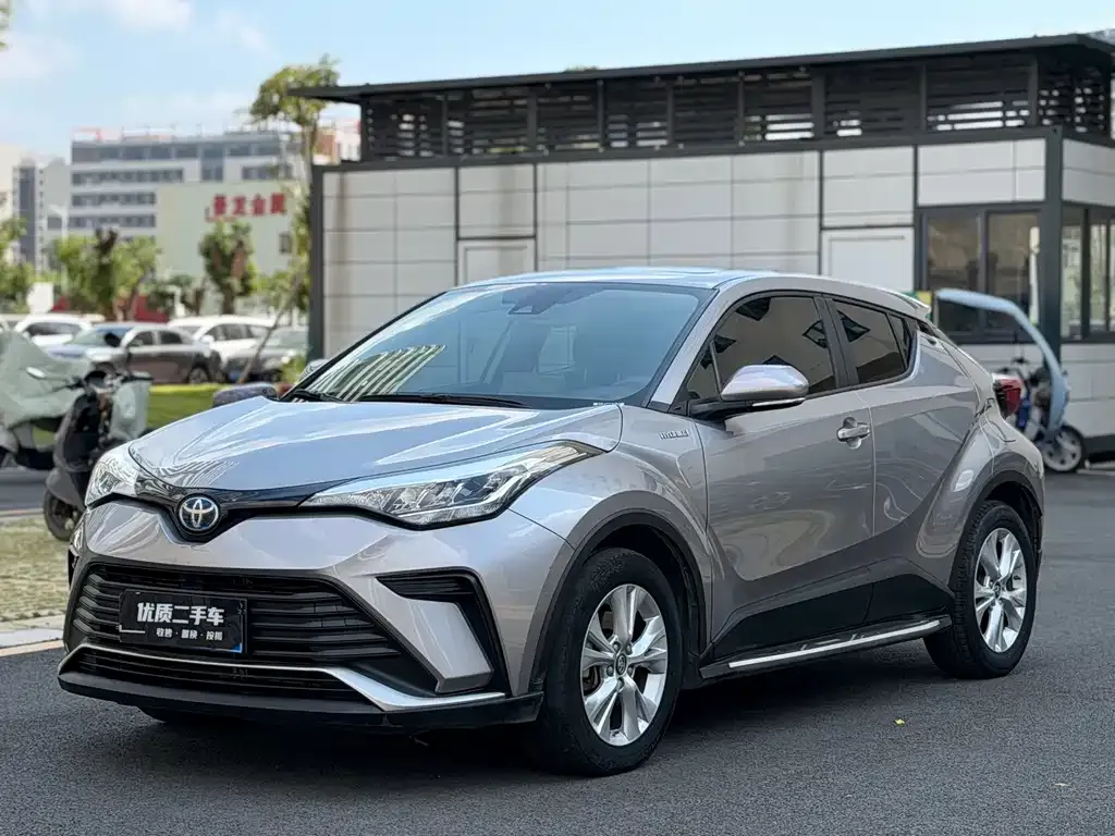 2021 Toyota IZOA Hybrid 2.0L