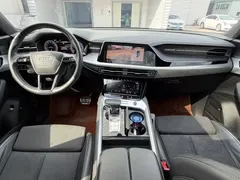 2023 Audi Q6 45 TFSI quattro Qiyun Light Feiqi Package, чёрный — фото 10