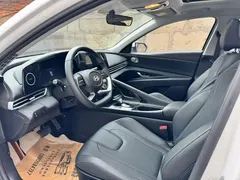 2022 Hyundai Elantra 1.5L CVT GLX Elite, белый — фото 5