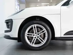 2023 Porsche Macan 2.0T, белый — фото 9