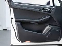 2023 Porsche Macan 2.0T, белый — фото 10