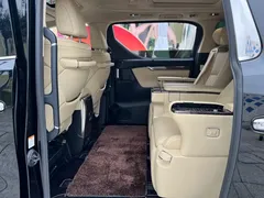 2021 Toyota Alphard Hybrid 2.5L Premium, чёрный — фото 14