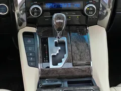 2021 Toyota Alphard Hybrid 2.5L Premium, чёрный — фото 21