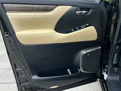 2021 Toyota Alphard Hybrid 2.5L Premium, чёрный — фото 23