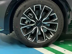 2026 Zeekr 7X 75kWh RWD MAX — фото 5