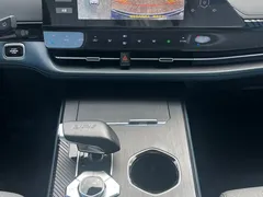 2022 Changan UNI-K iDD PHEV 130km 1.5T Premium — фото 10