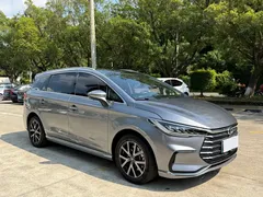 2022 BYD Song Max DM-i PHEV 105km Flagship — фото 3