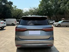 2022 BYD Song Max DM-i PHEV 105km Flagship — фото 8