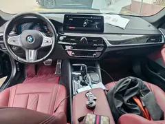 2022 BMW 5 Series 525Li M Sport Package, чёрный — фото 7