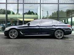 2023 BMW 5 Series 530Li Leading M Sport Package, чёрный — фото 3