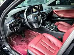 2023 BMW 5 Series 530Li Leading M Sport Package, чёрный — фото 6
