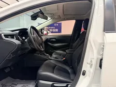 2021 Toyota Corolla 1.2T S-CVT Elite, белый — фото 8