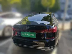 2022 Volkswagen Passat 380TSI Luxury, чёрный — фото 3