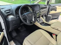 2021 Toyota Alphard Hybrid 2.5L Premium, белый — фото 7