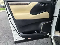 2021 Toyota Alphard Hybrid 2.5L Premium, белый — фото 9