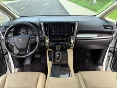 2021 Toyota Alphard Hybrid 2.5L Premium, белый — фото 13