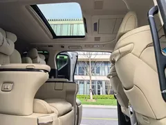 2021 Toyota Alphard Hybrid 2.5L Premium, белый — фото 18