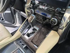 2021 Toyota Alphard Hybrid 2.5L Premium, белый — фото 19