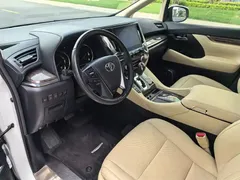 2021 Toyota Alphard Hybrid 2.5L Premium, белый — фото 23