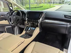 2021 Toyota Alphard Hybrid 2.5L Premium, белый — фото 25