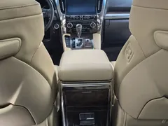 2021 Toyota Alphard Hybrid 2.5L Premium, белый — фото 27