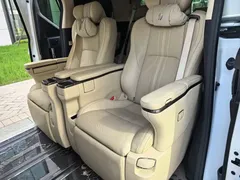 2021 Toyota Alphard Hybrid 2.5L Premium, белый — фото 40