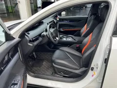 2023 Changan UNI-V 1.5T Sport, белый — фото 4