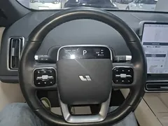 2024 Li Auto L7, белый — фото 11