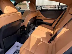 2021 Lexus ES 300h Excellence, синий — фото 6