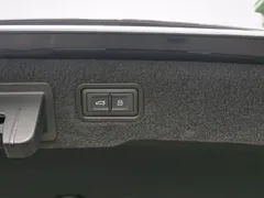 2021 Audi A8L 50 TFSI quattro Comfort, чёрный — фото 25
