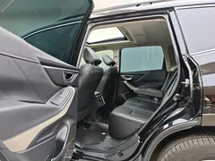 2022 Subaru Forester 2.0i AWD Luxury, чёрный — фото 4