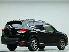2022 Subaru Forester 2.0i AWD Luxury, чёрный — фото 21