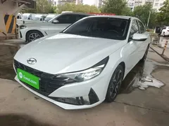 2021 Hyundai Elantra 1.5L CVT LUX Premium, белый — фото 1