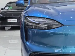 2026 Aito M6 EV Max+ Long Range, синий — фото 17